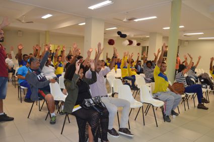 Assembleia delibera por paralisação nesta quarta-feira, dia 15