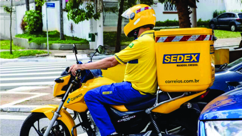 ECT não pode suprimir o adicional de periculosidade dos carteiros motoqueiros