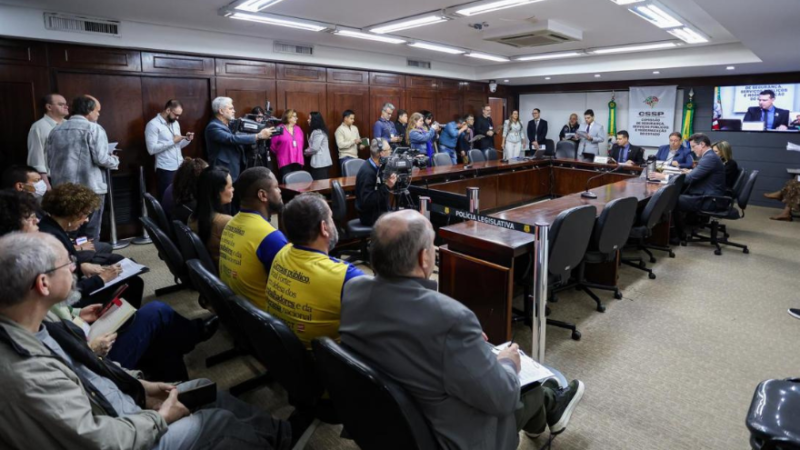 SINTECT-RS participa de sessão de Comissão da ALRS em defesa do Correios público