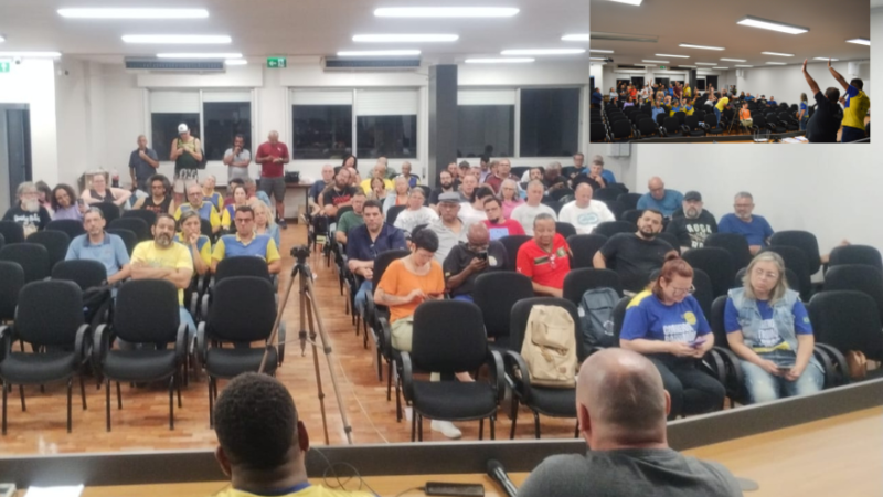 ASSEMBLEIA DECIDE MANTER ESTADO DE GREVE E PARALISAÇÃO ESTADUAL DIA 9 DE DEZEMBRO